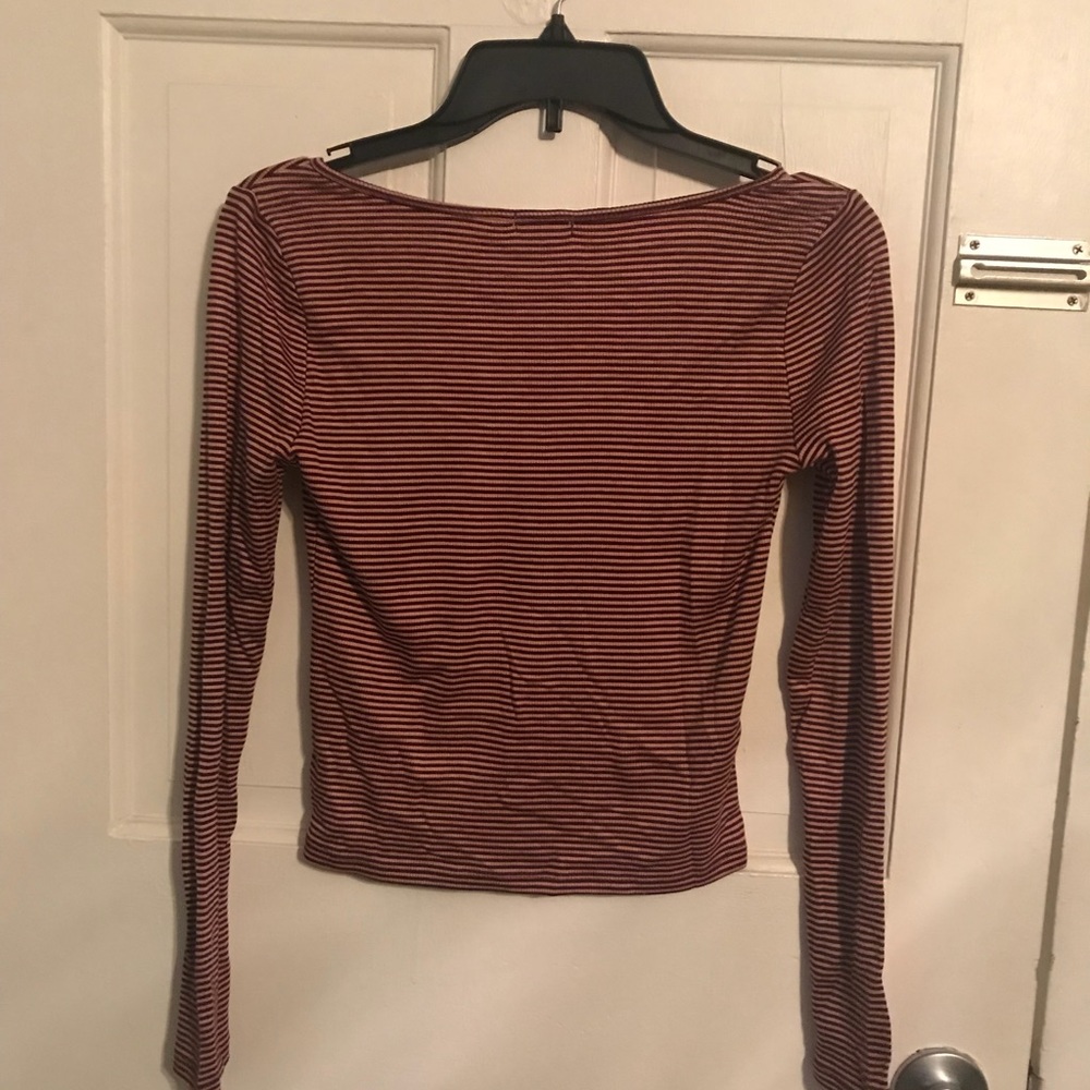 Forever 21 buttoned top size small.